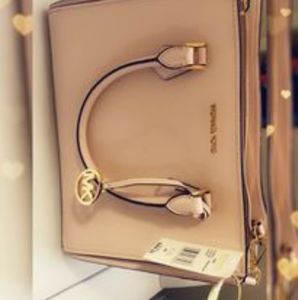 Michael kors brand new powder pink